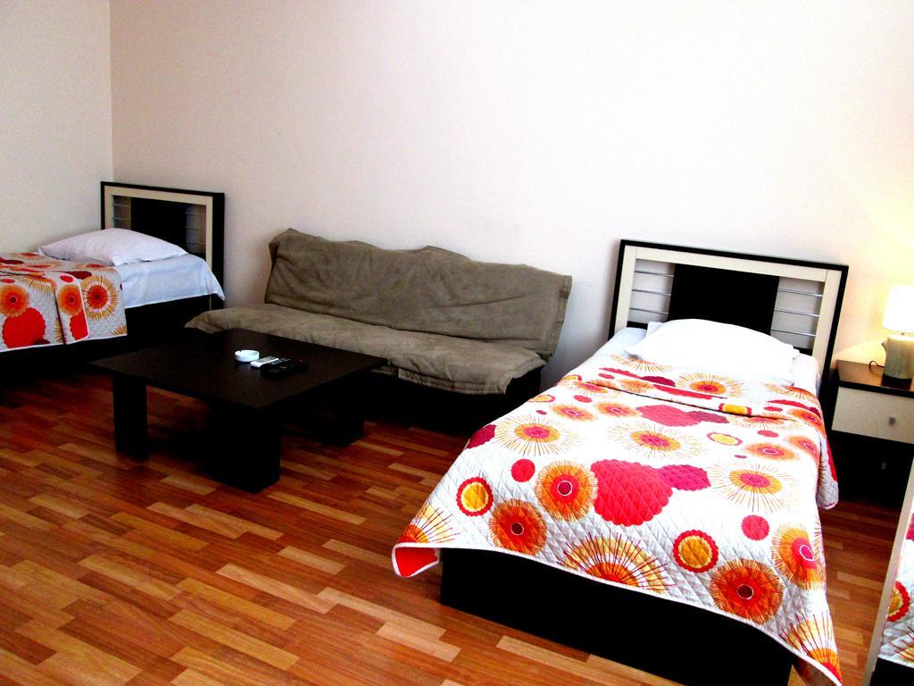 Max Comfort Hotel Kutaisi Exterior foto