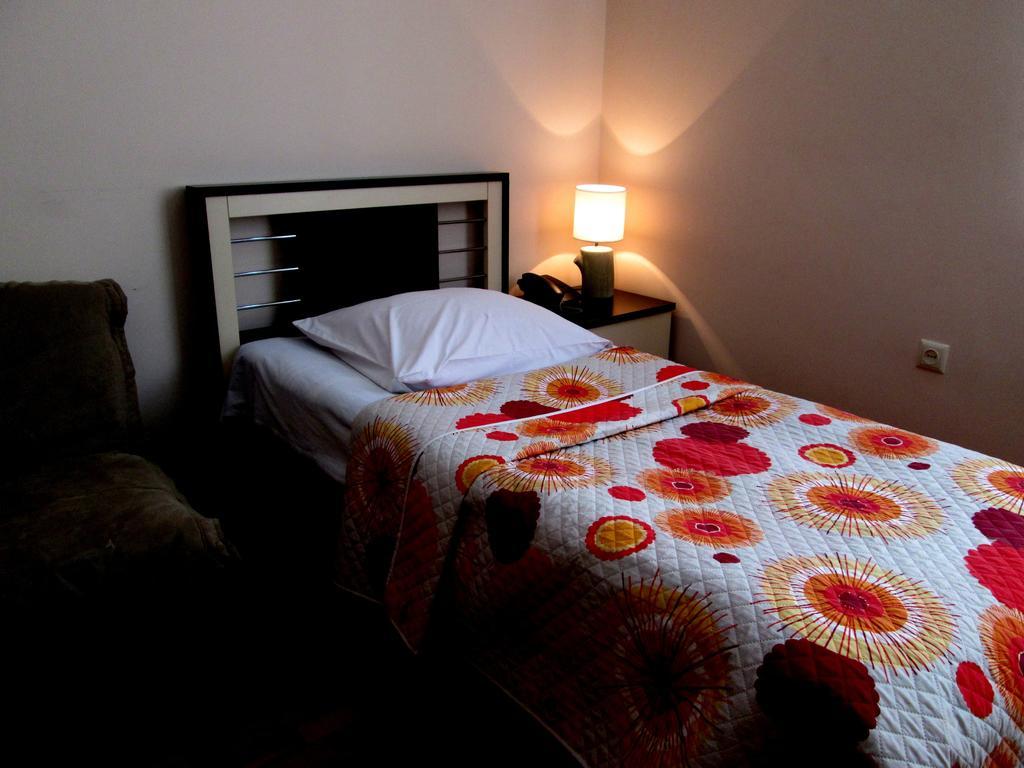 Max Comfort Hotel Kutaisi Cameră foto